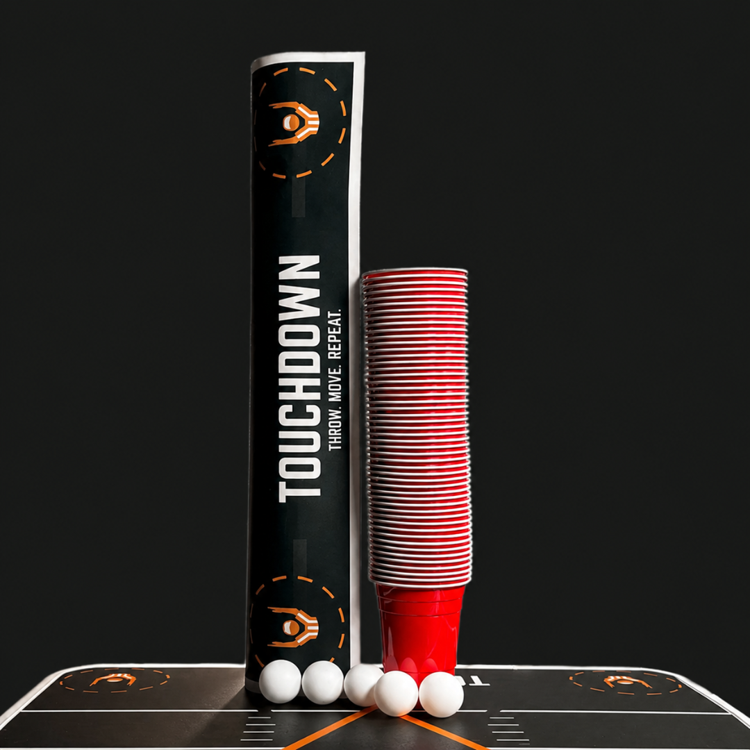 Footballpong Starterset mit Spielmatte, 50 Bechern & 6 Bällen