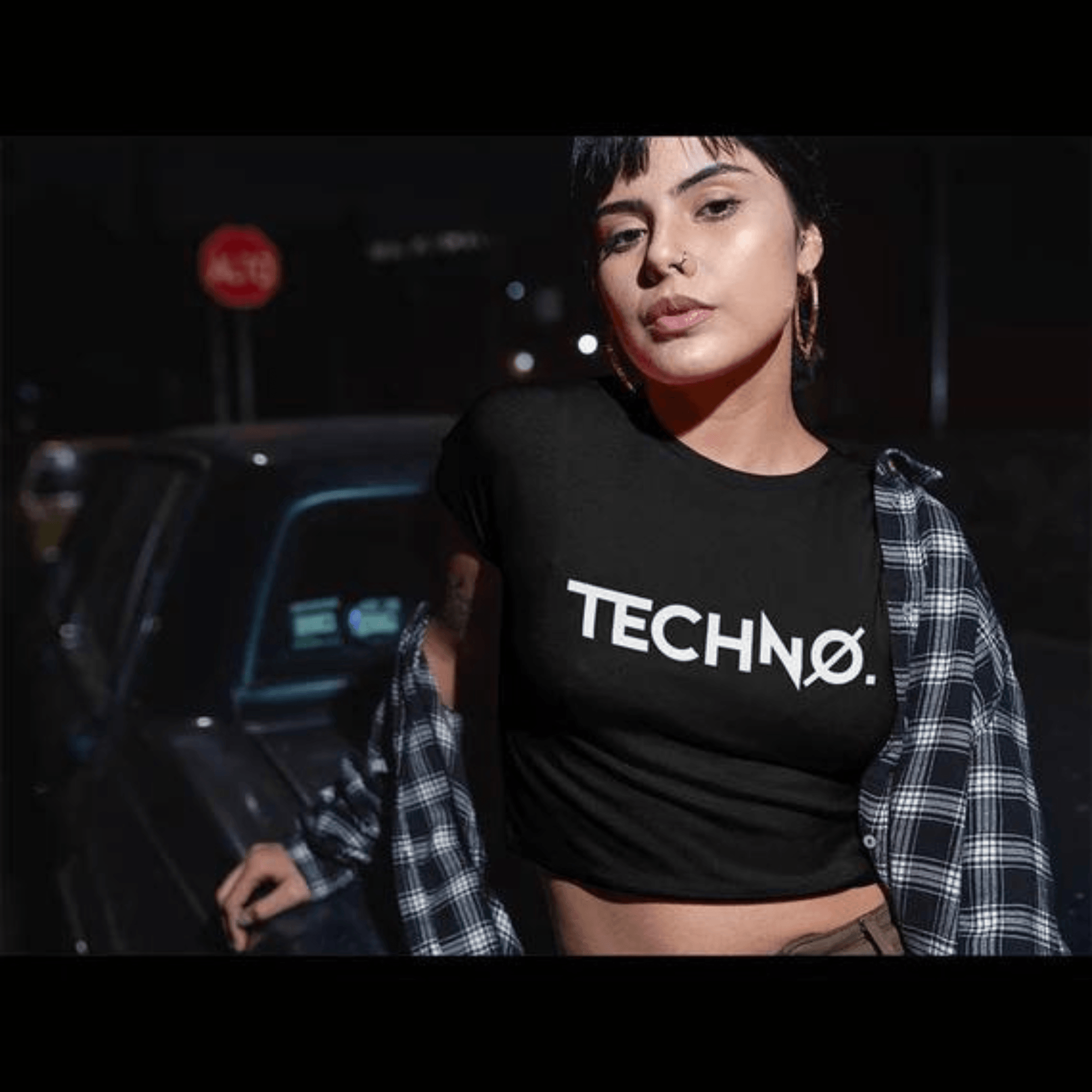 'New Techno' Crop Top (schwarz) - FestivalStuff