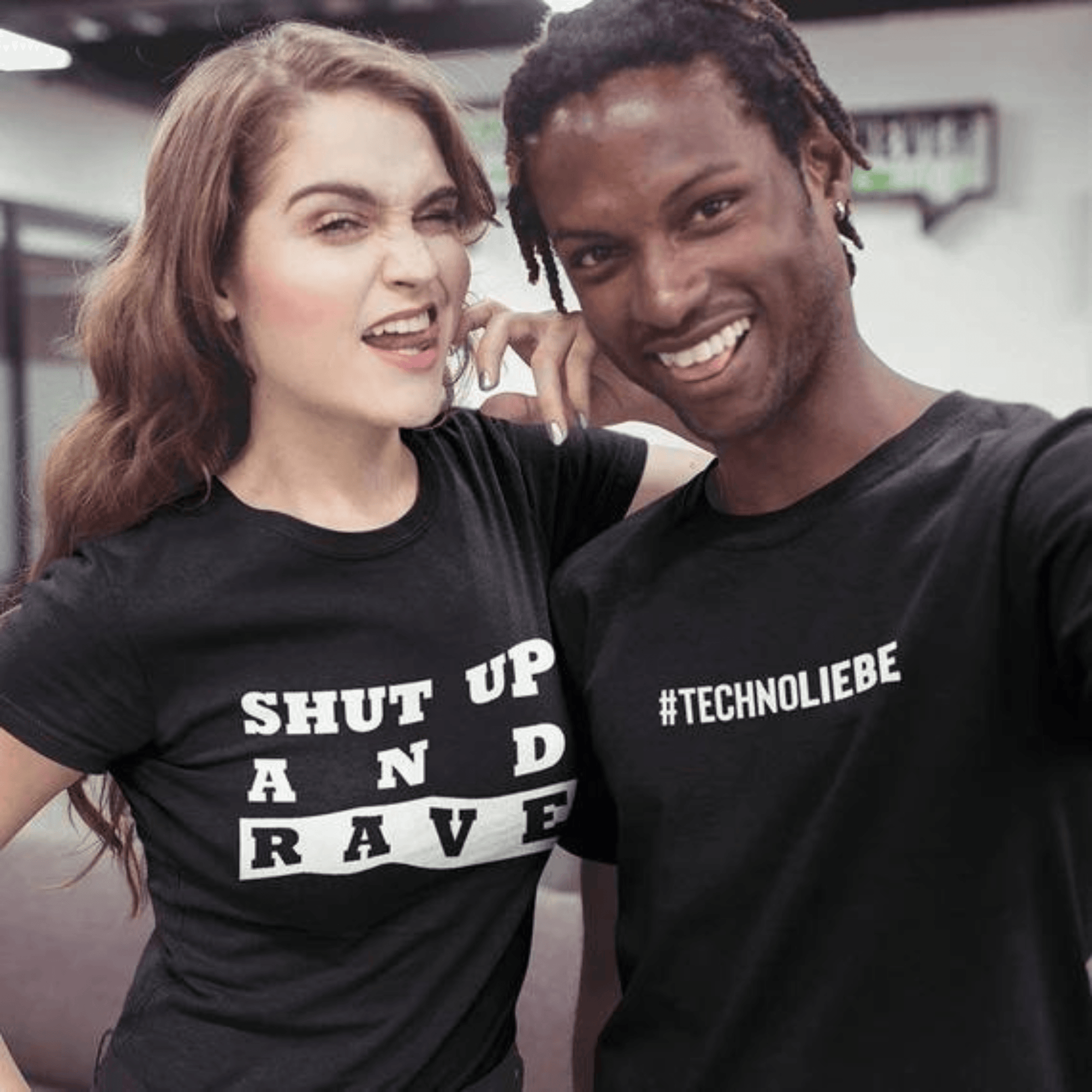 Shut Up And Rave T-Shirt (schwarz / Frauen) - FestivalStuff