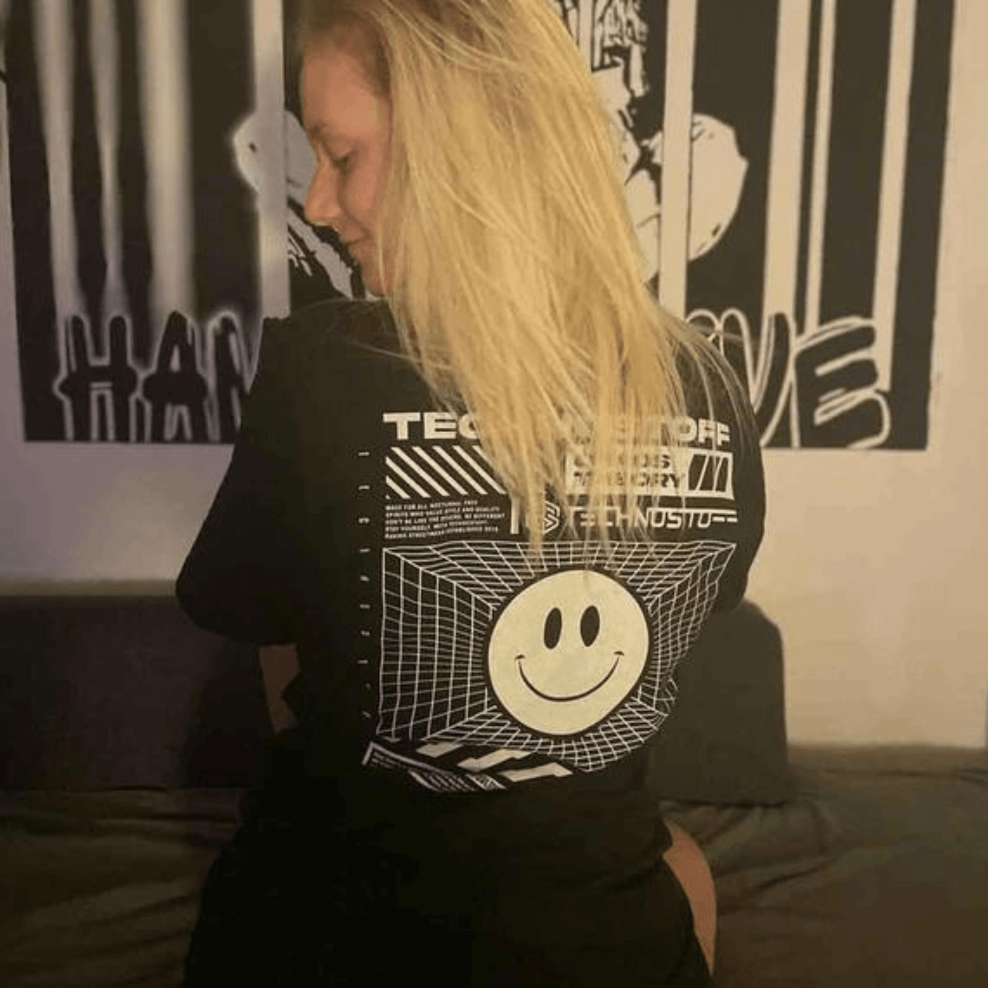 Virtual Rave T-Shirt (oversized, unisex, black) - FestivalStuff