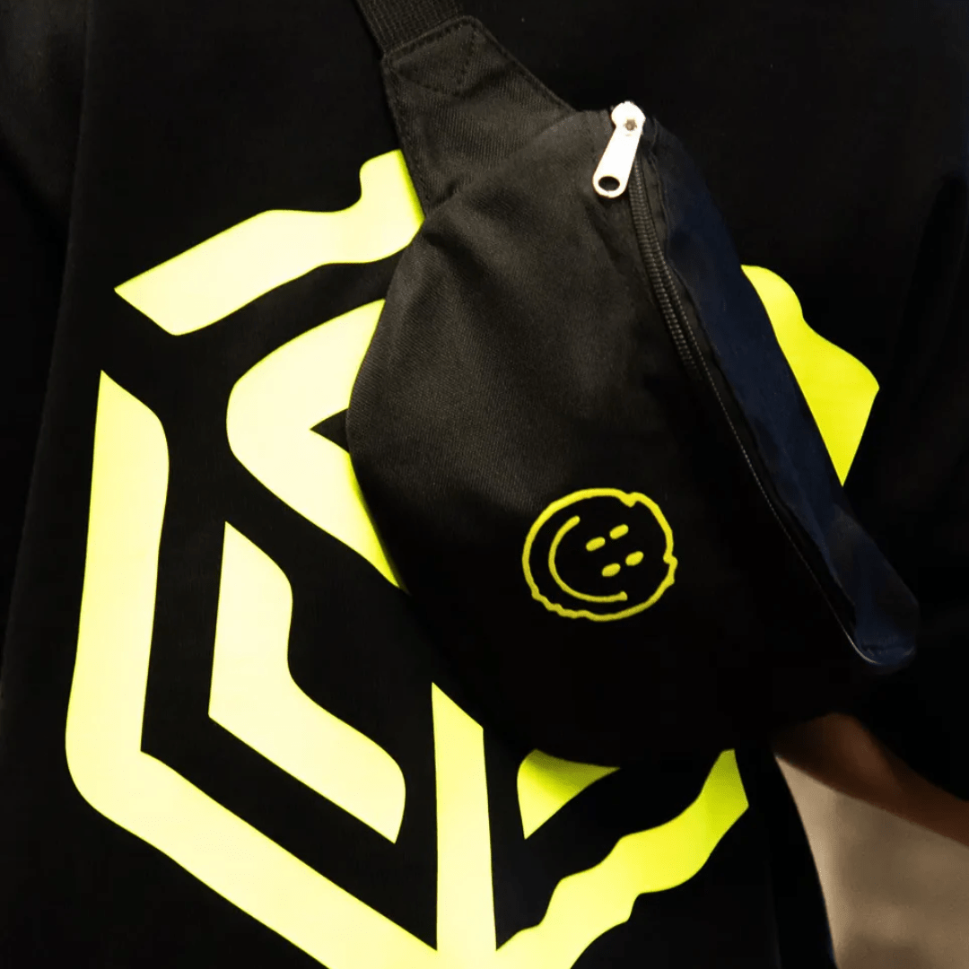 Distorted Smile Neon Bauchtasche - FestivalStuff