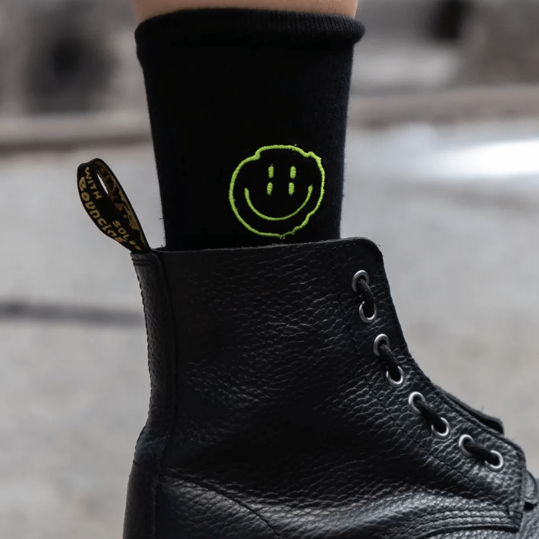 Distorted Smile Neon Socken - FestivalStuff