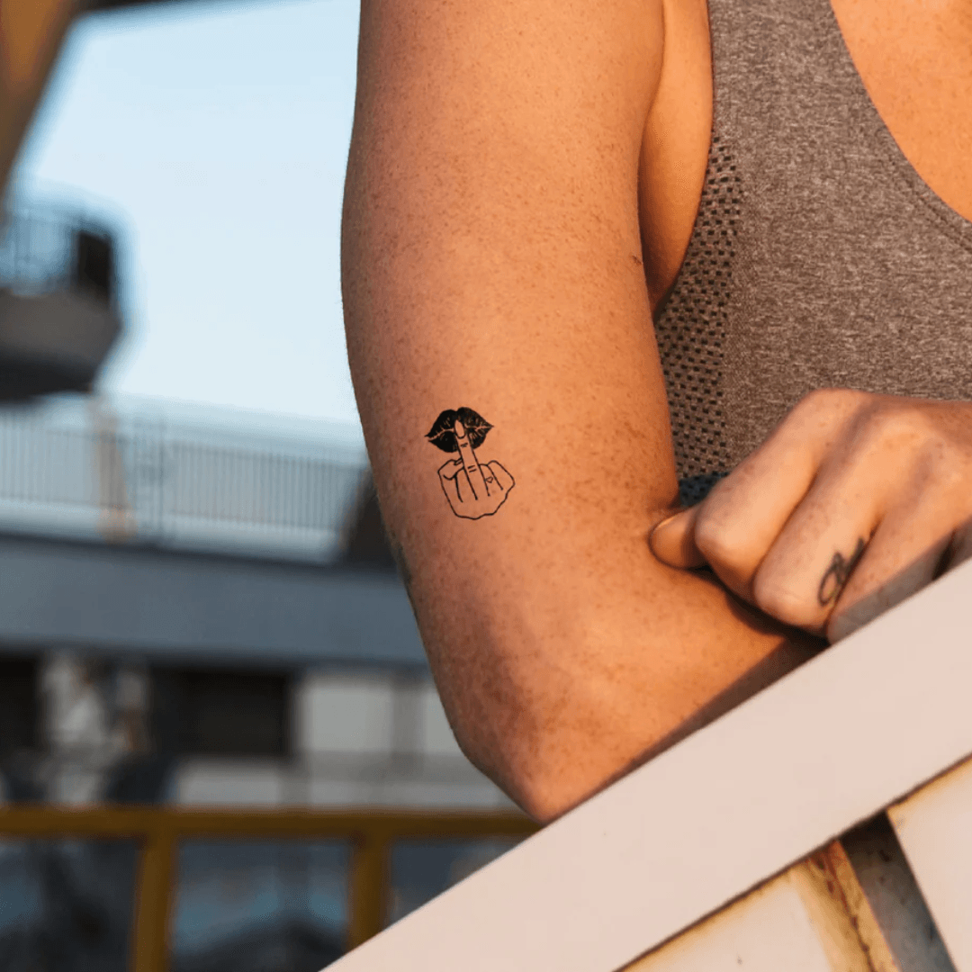 Finger Kuss Tattoo Waterless - FestivalStuff