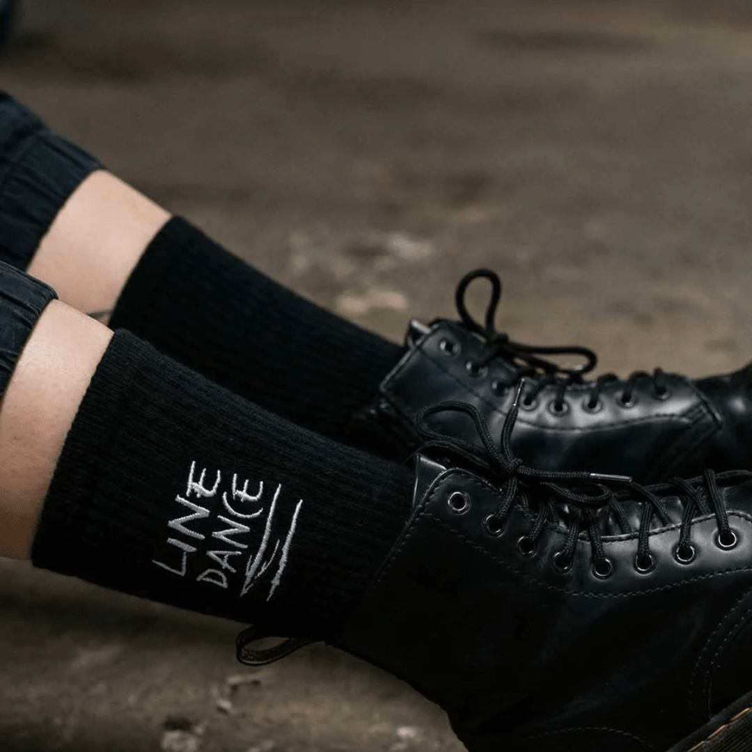 Line Dance bestickte Socken – Schwarz - FestivalStuff