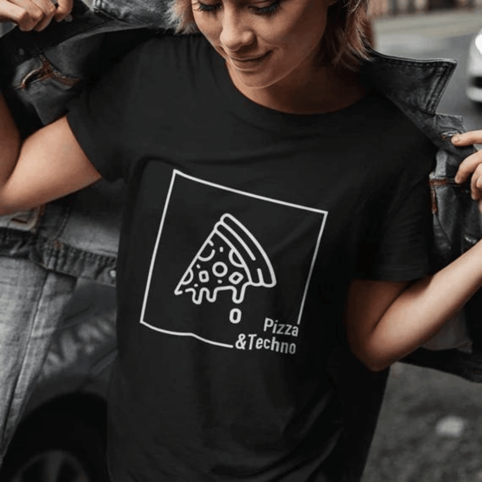 Pizza & Techno T-Shirt (schwarz oder weiß / Frauen) - FestivalStuff