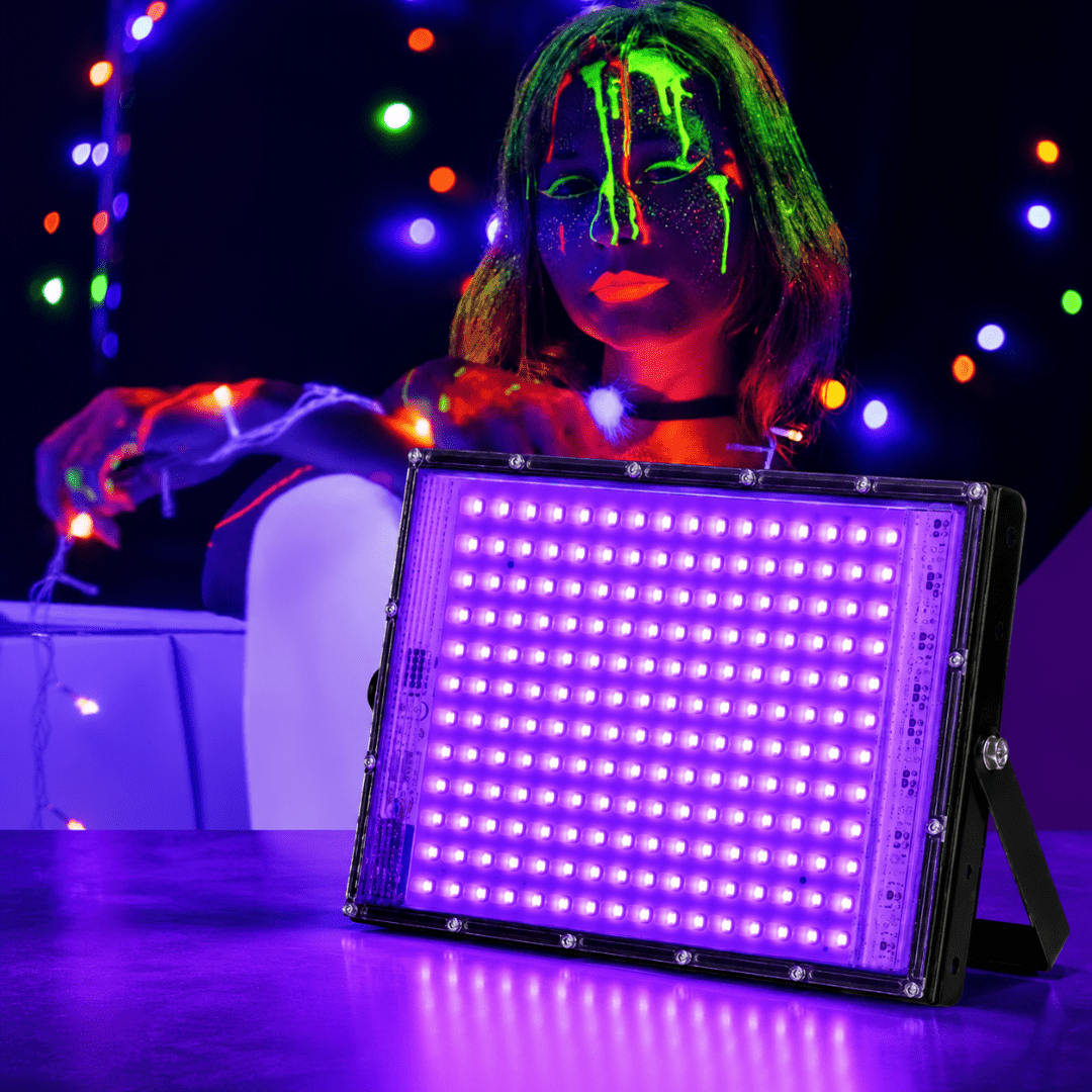 UV Schwarzlicht Festival Strahler mit 144 LEDs - FestivalStuff