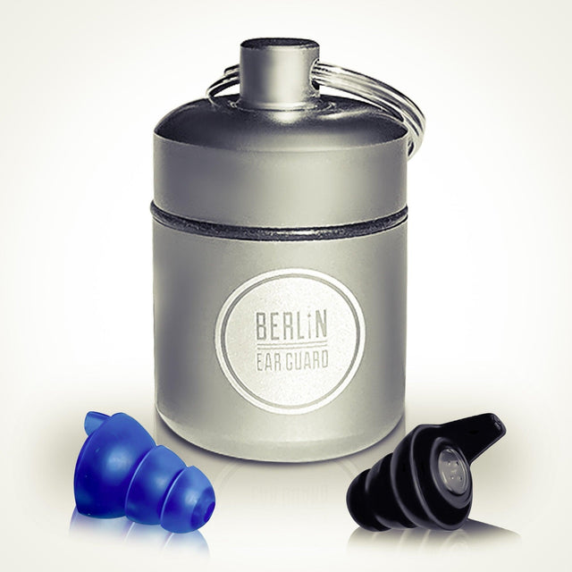 OHRSTÖPSEL "SCHWARZ ZU BLAU" | CLUB, FESTIVAL, KONZERT, MUSIKER & DJ OHRENSTÖPSEL | 23DB SNR